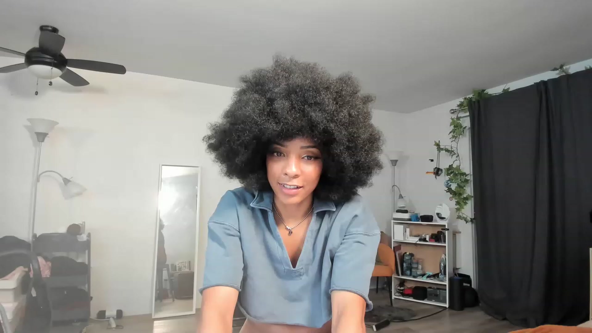 Gallery image thumbnail from Frankiiy_'s myfreecams stream on, 01/19/2023, 07:34 image 12 of 20