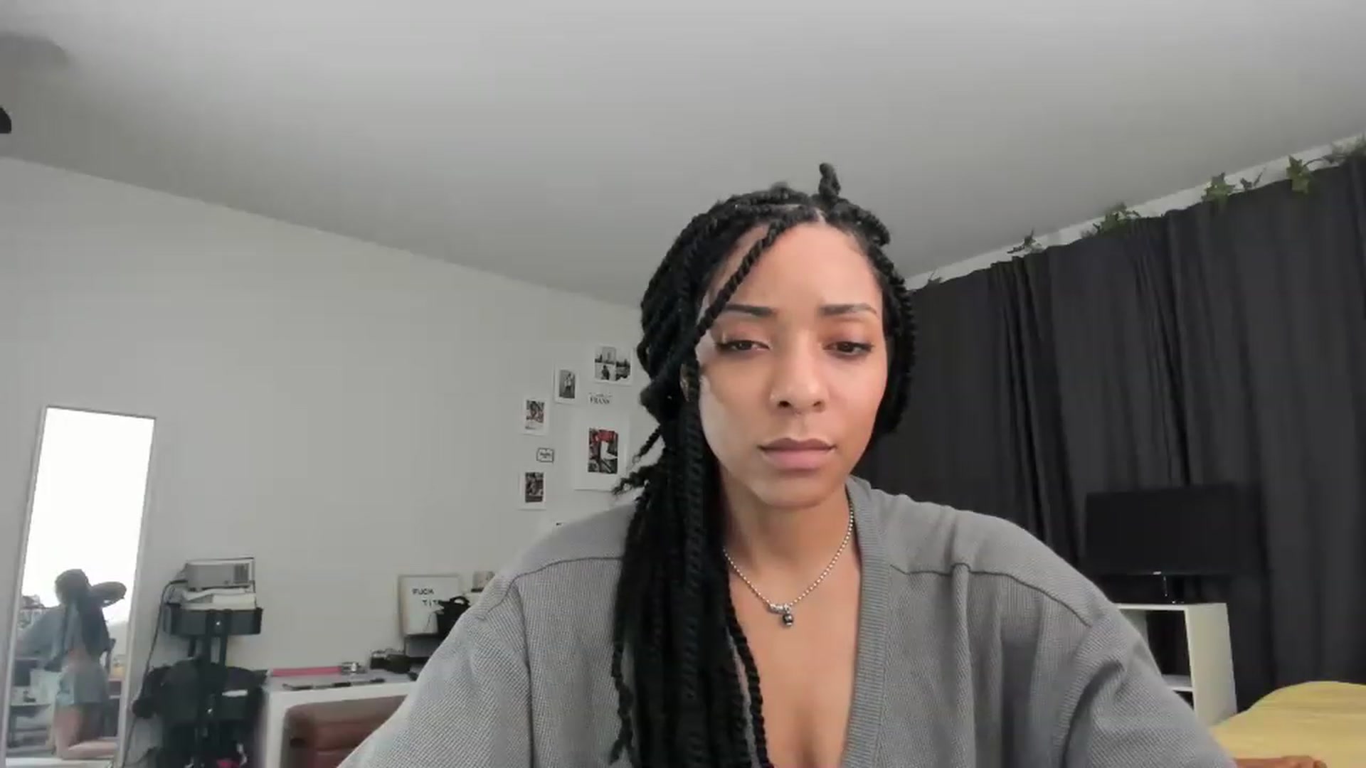 Gallery image thumbnail from Frankiiy_'s myfreecams stream on, 02/12/2023, 10:08 image 20 of 20