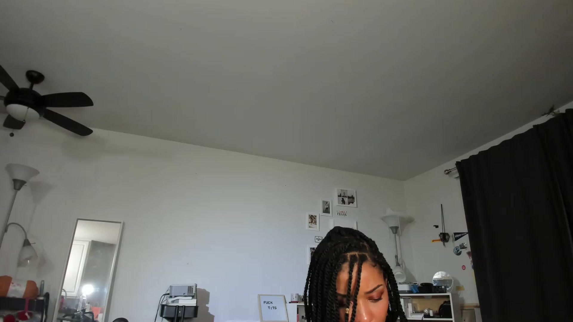 Gallery image thumbnail from Frankiiy_'s myfreecams stream on, 02/23/2023, 09:05 image 12 of 20