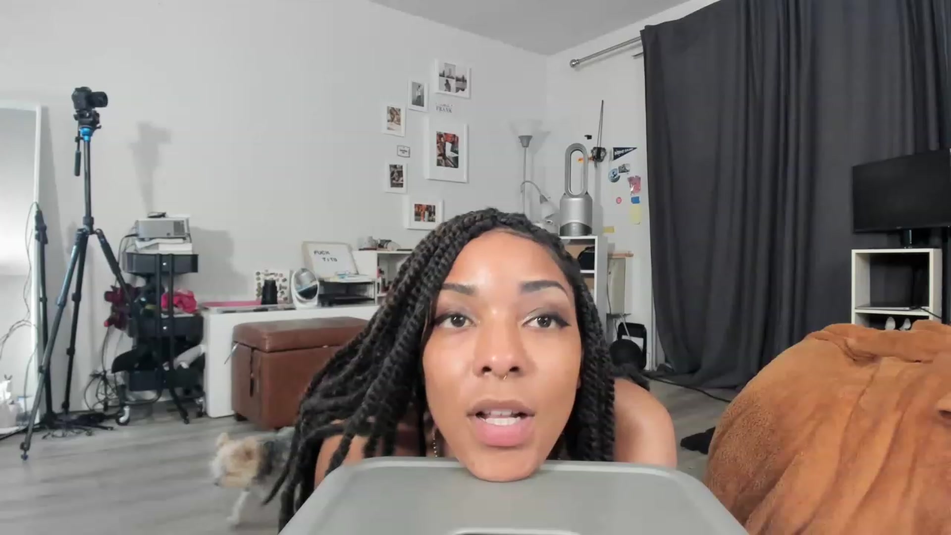 Gallery image thumbnail from Frankiiy_'s myfreecams stream on, 03/10/2023, 06:57 image 11 of 20
