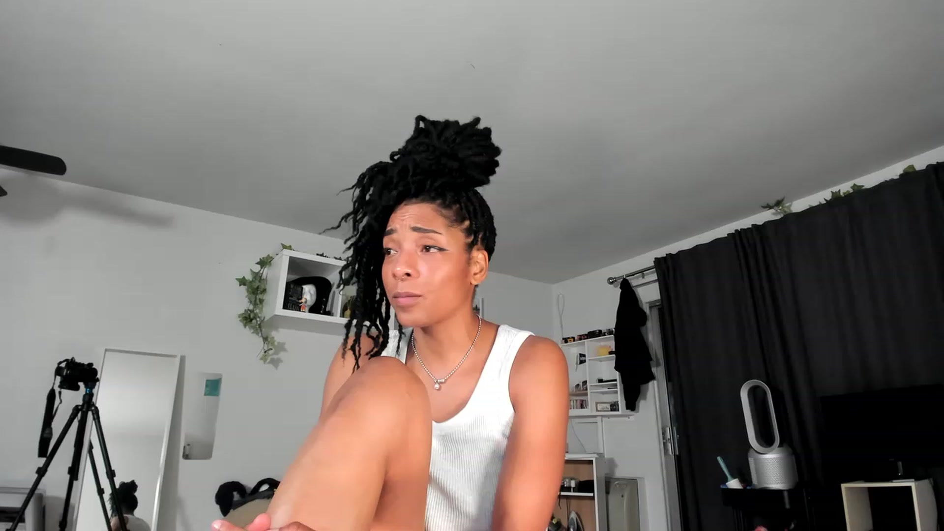 Gallery image thumbnail from Frankiiy_'s myfreecams stream on, 06/01/2023, 08:32 image 11 of 20