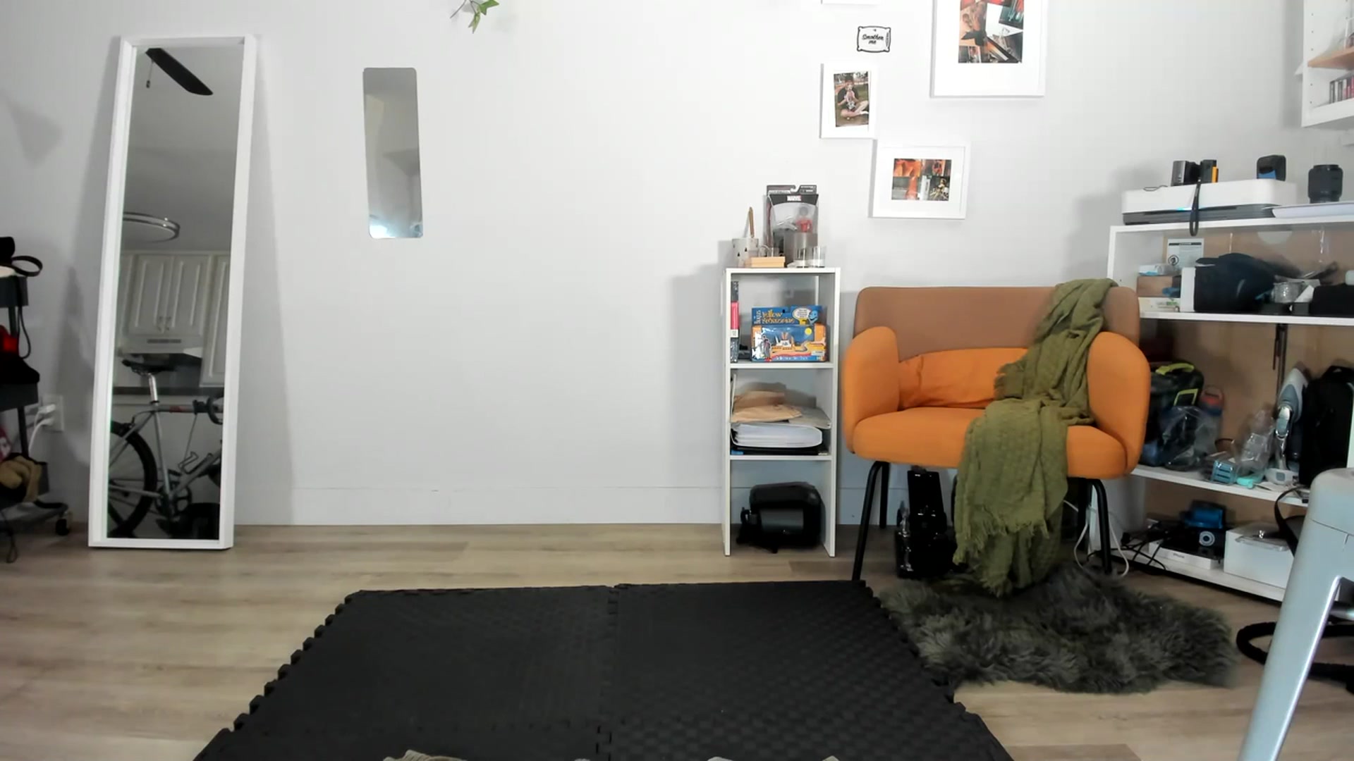 Gallery image thumbnail from Frankiiy_'s myfreecams stream on, 06/23/2023, 06:00 image 20 of 20