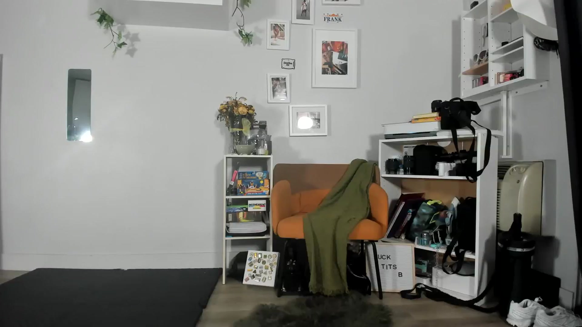 Gallery image thumbnail from Frankiiy_'s myfreecams stream on, 08/11/2023, 07:08 image 20 of 20