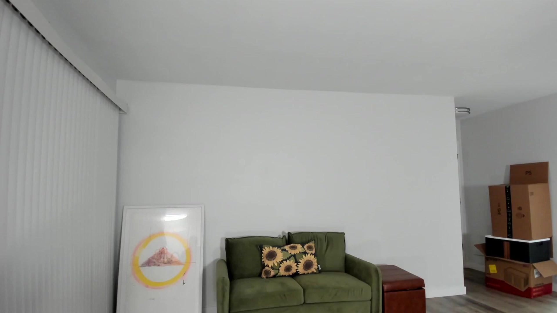 Gallery image thumbnail from Frankiiy_'s myfreecams stream on, 09/08/2023, 07:05 image 10 of 20