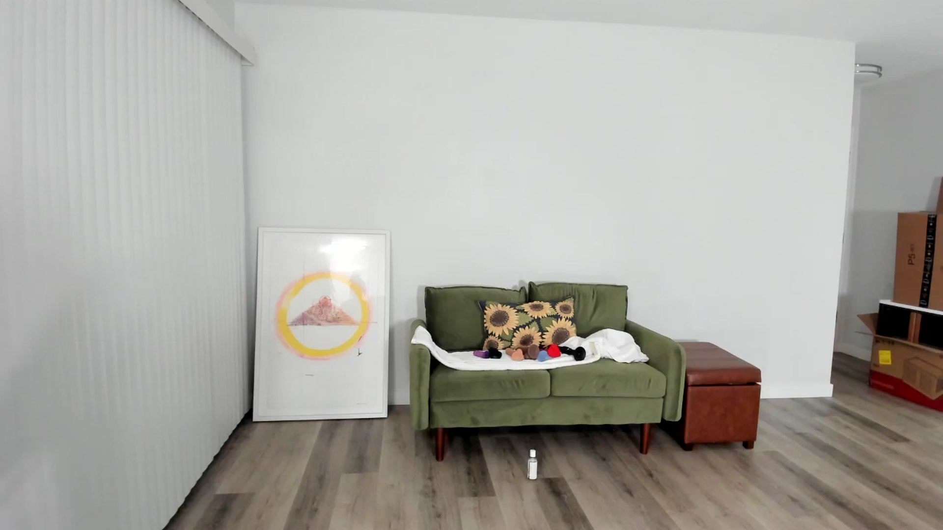 Gallery image thumbnail from Frankiiy_'s myfreecams stream on, 09/08/2023, 07:05 image 16 of 20