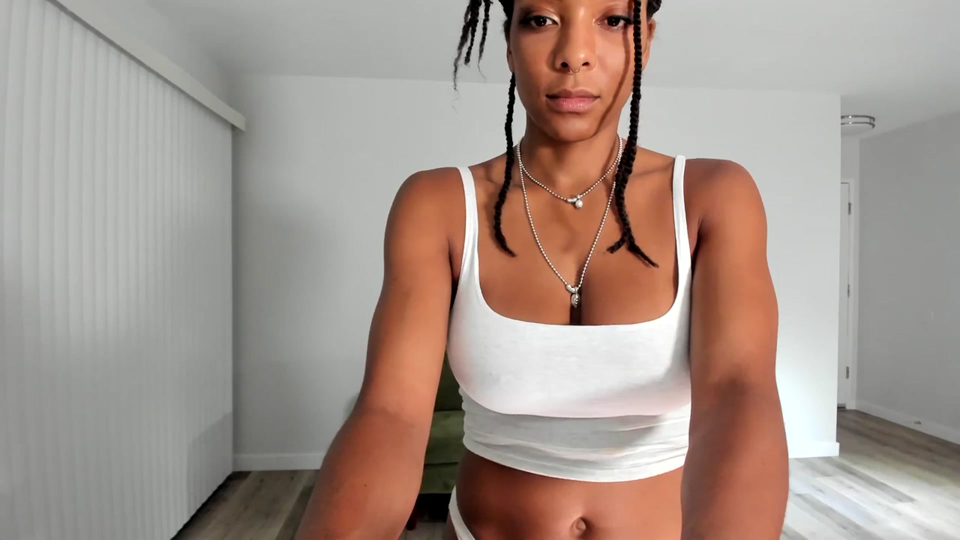 Gallery image thumbnail from Frankiiy_'s myfreecams stream on, 09/13/2023, 05:12 image 15 of 20