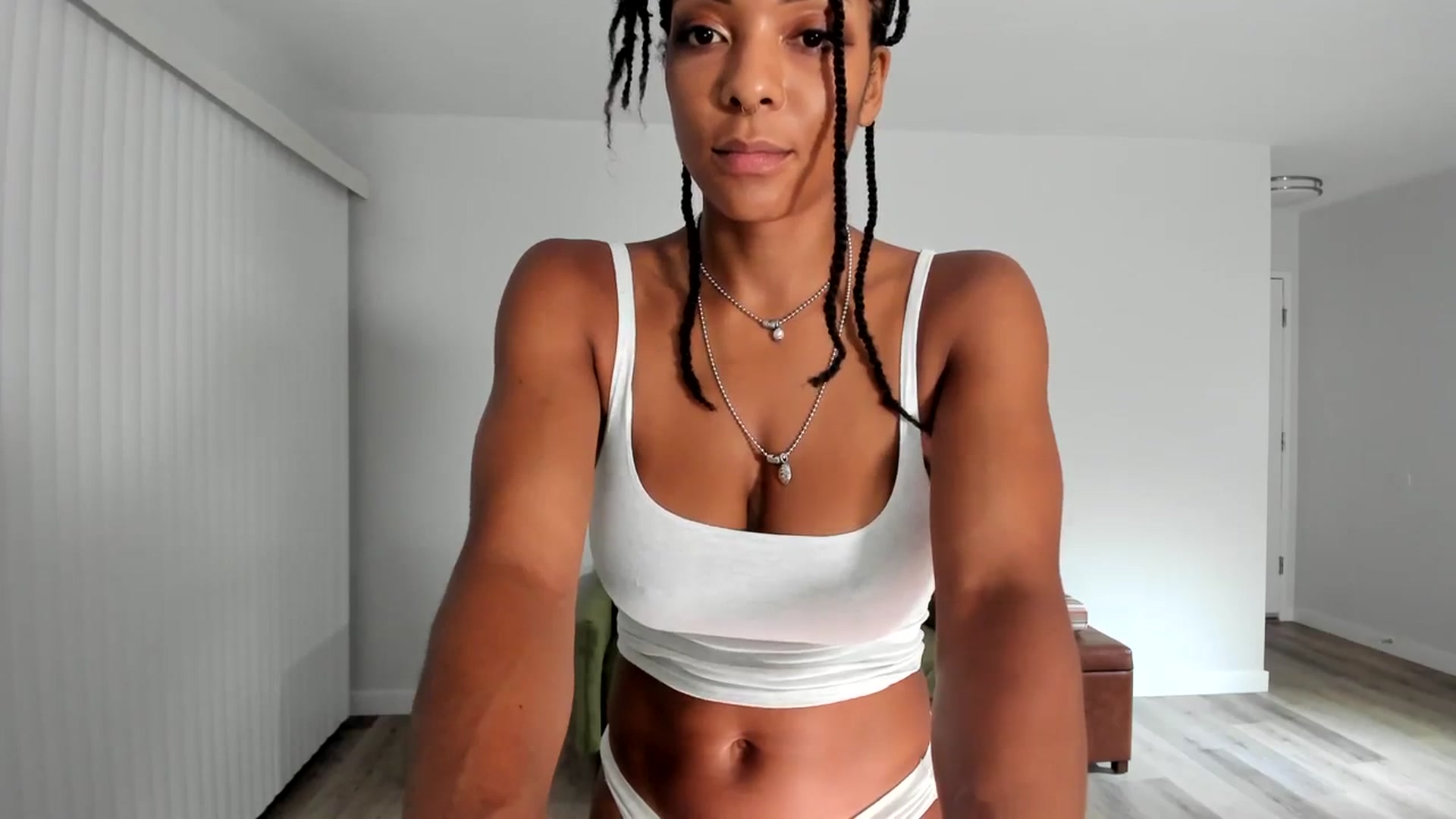 Gallery image thumbnail from Frankiiy_'s myfreecams stream on, 09/13/2023, 05:12 image 20 of 20