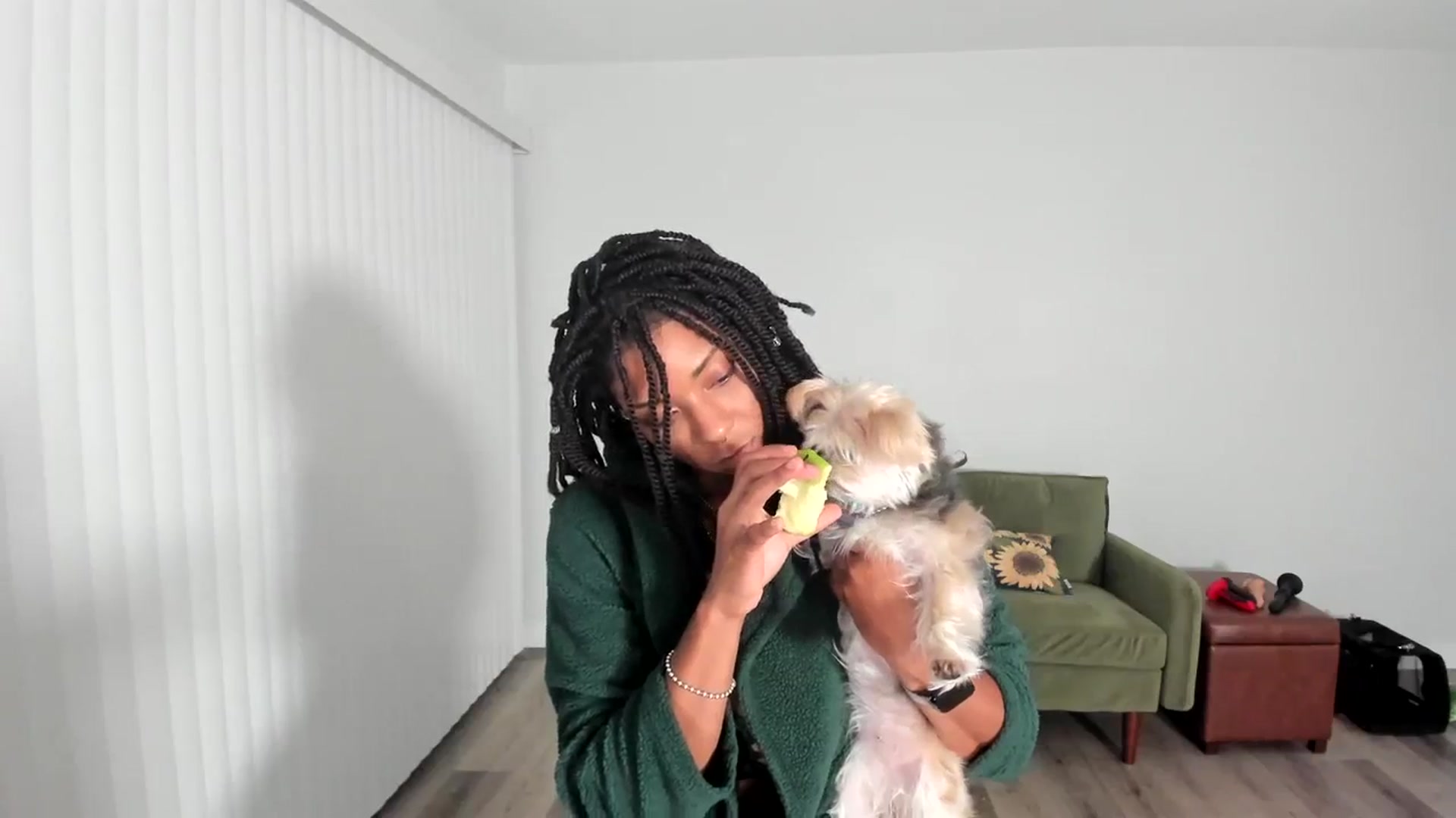 Gallery image thumbnail from Frankiiy_'s myfreecams stream on, 09/15/2023, 07:30 image 19 of 20