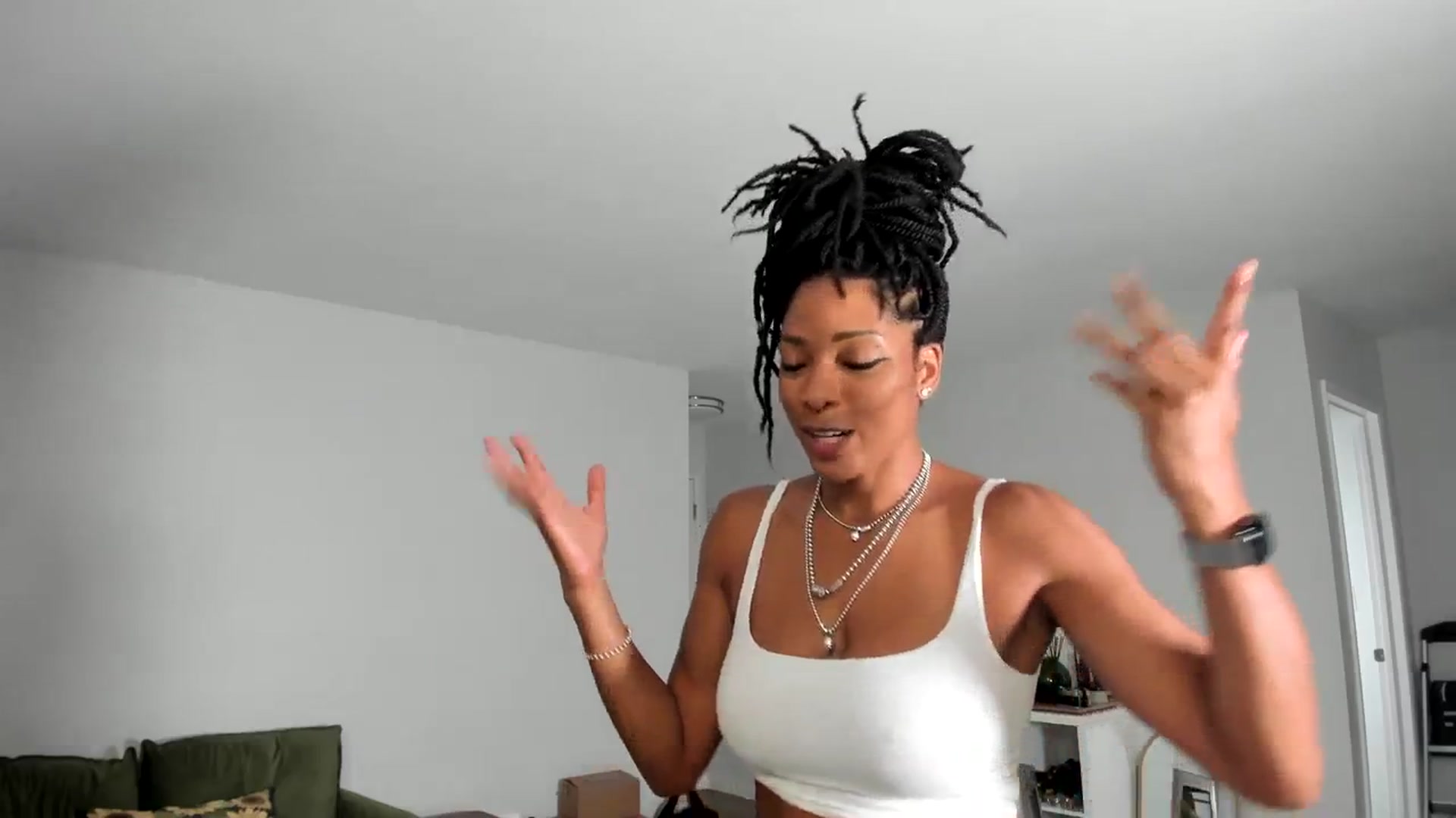 Gallery image thumbnail from Frankiiy_'s myfreecams stream on, 09/27/2023, 08:29 image 17 of 20