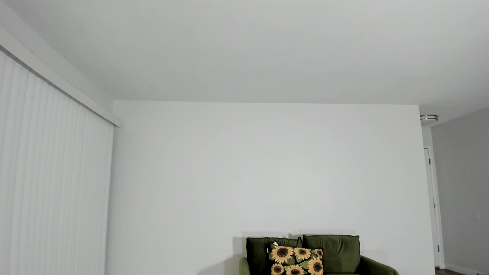 Gallery image thumbnail from Frankiiy_'s myfreecams stream on, 10/06/2023, 08:38 image 1 of 20