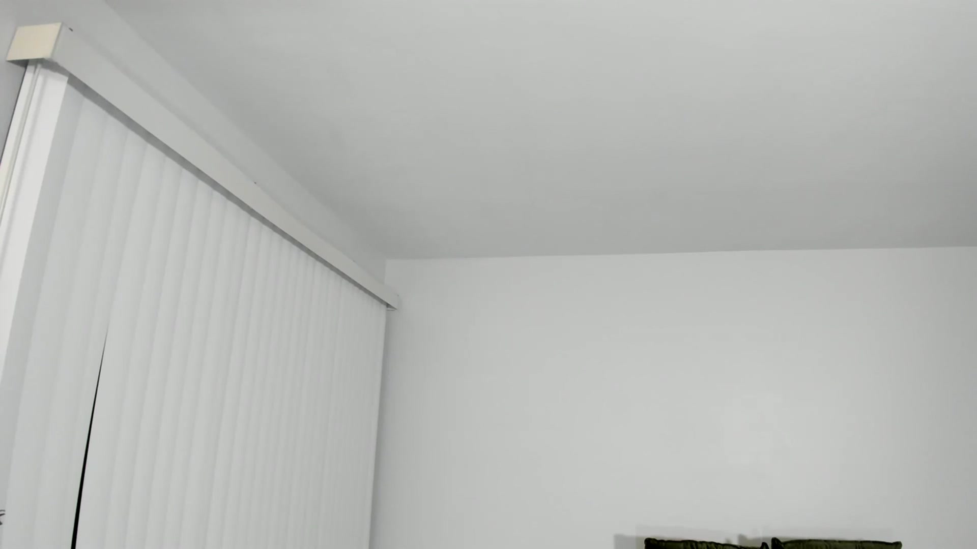 Gallery image thumbnail from Frankiiy_'s myfreecams stream on, 10/06/2023, 09:10 image 19 of 20