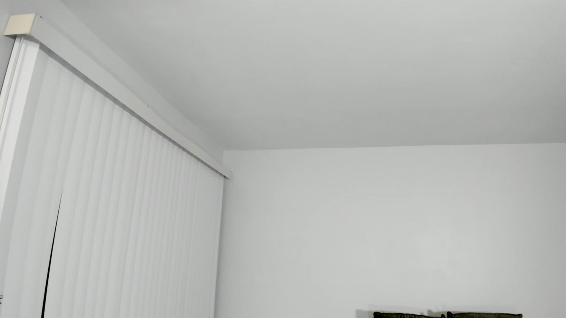 Gallery image thumbnail from Frankiiy_'s myfreecams stream on, 10/06/2023, 09:10 image 20 of 20