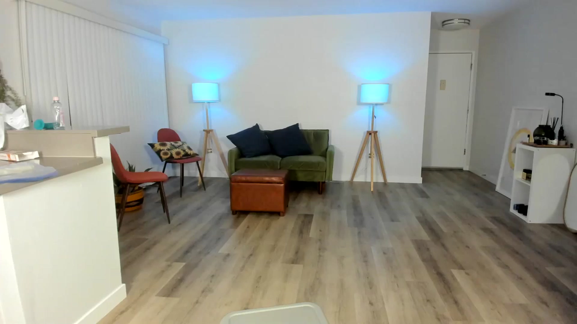 Gallery image thumbnail from Frankiiy_'s myfreecams stream on, 10/19/2023, 05:49 image 17 of 20