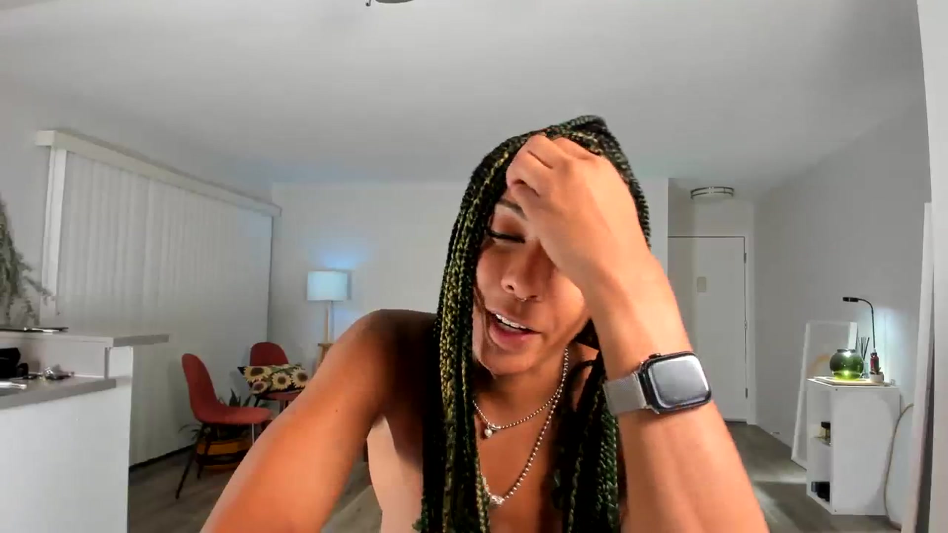 Gallery image thumbnail from Frankiiy_'s myfreecams stream on, 11/16/2023, 07:39 image 17 of 20