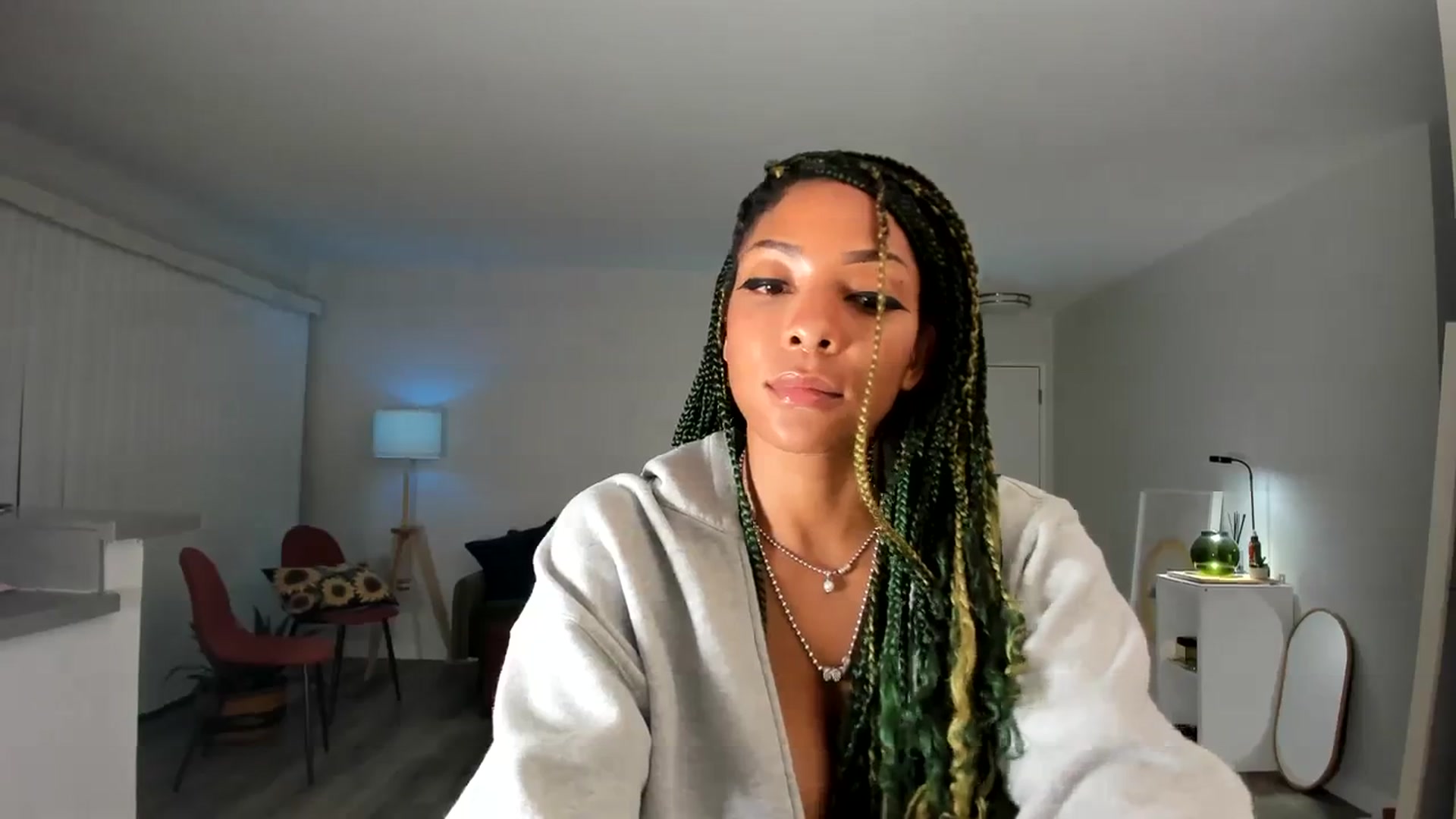 Gallery image thumbnail from Frankiiy_'s myfreecams stream on, 11/17/2023, 07:19 image 3 of 20