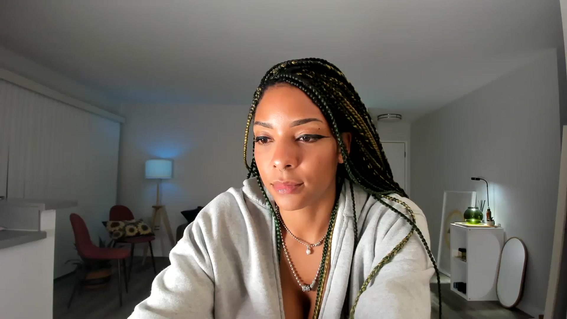 Gallery image thumbnail from Frankiiy_'s myfreecams stream on, 11/17/2023, 07:19 image 8 of 20