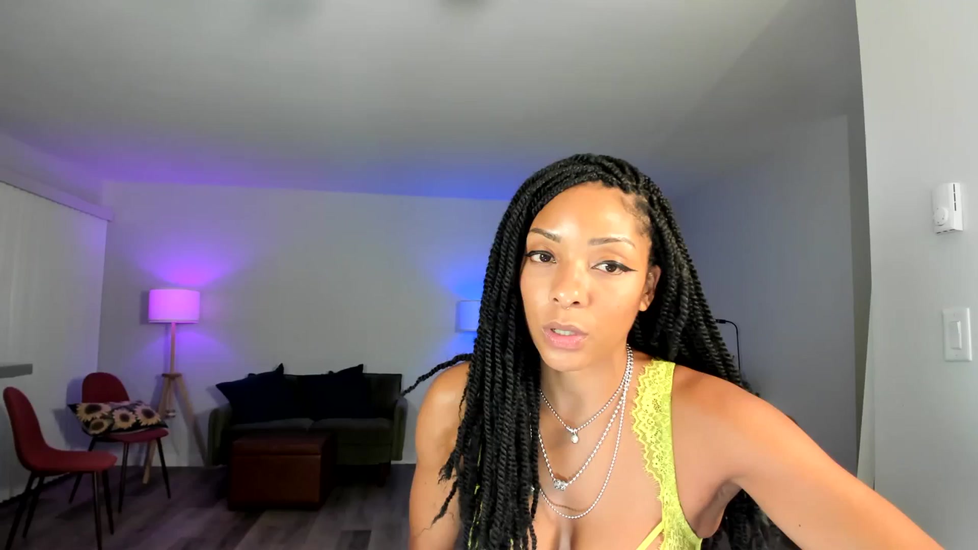 Gallery image thumbnail from Frankiiy_'s myfreecams stream on, 11/24/2023, 07:09 image 9 of 20