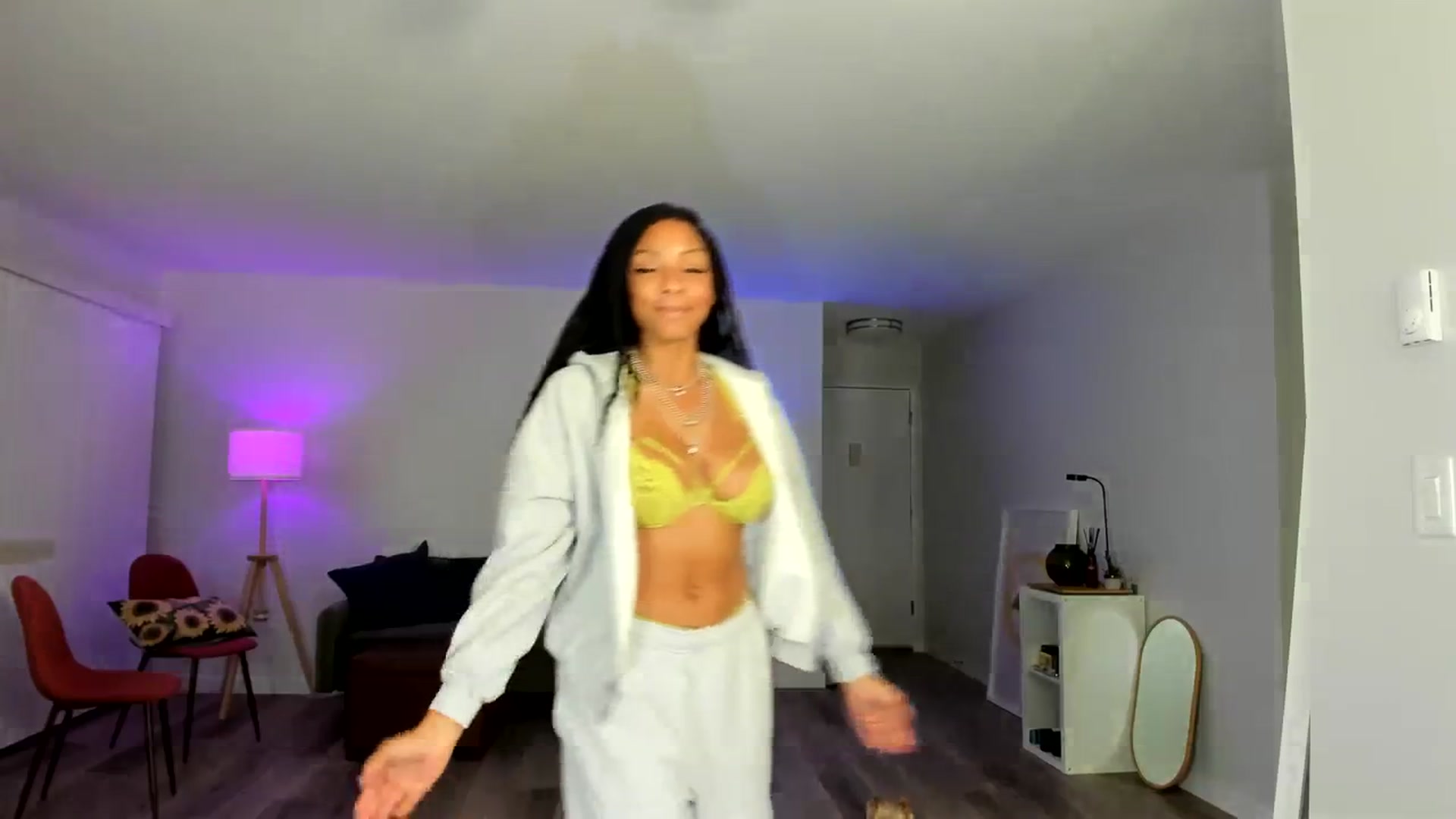 Gallery image thumbnail from Frankiiy_'s myfreecams stream on, 11/24/2023, 07:09 image 18 of 20