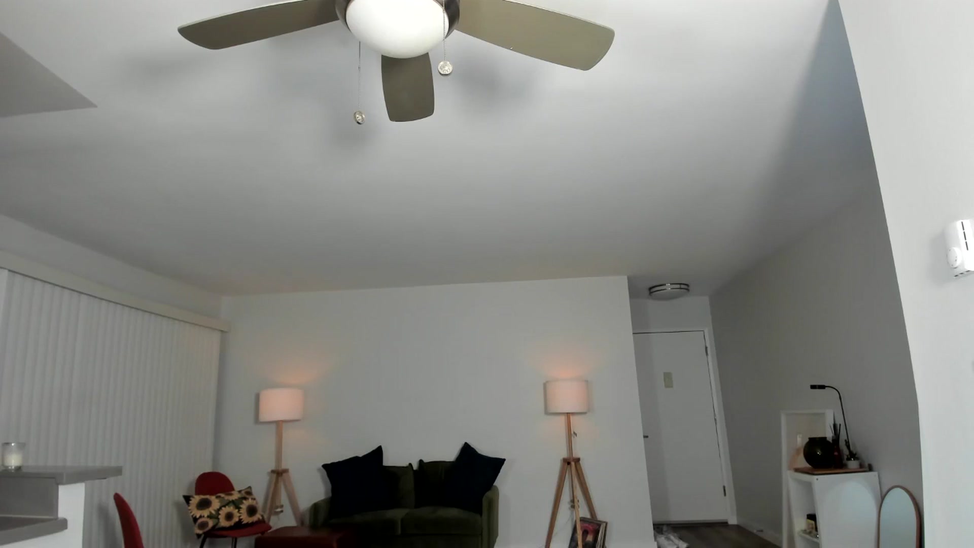 Gallery image thumbnail from Frankiiy_'s myfreecams stream on, 11/29/2023, 08:11 image 14 of 20