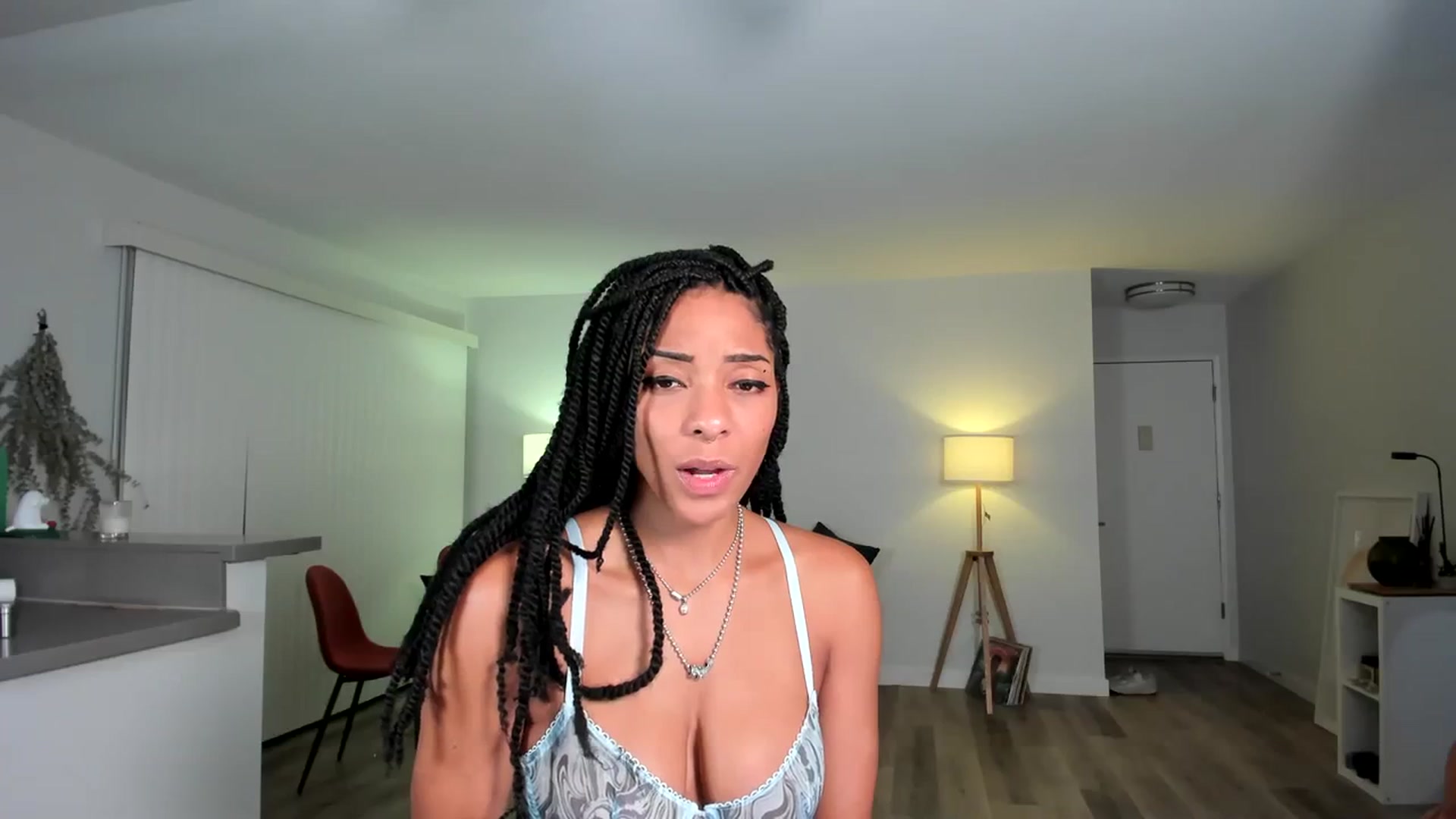 Gallery image thumbnail from Frankiiy_'s myfreecams stream on, 12/01/2023, 10:18 image 12 of 20