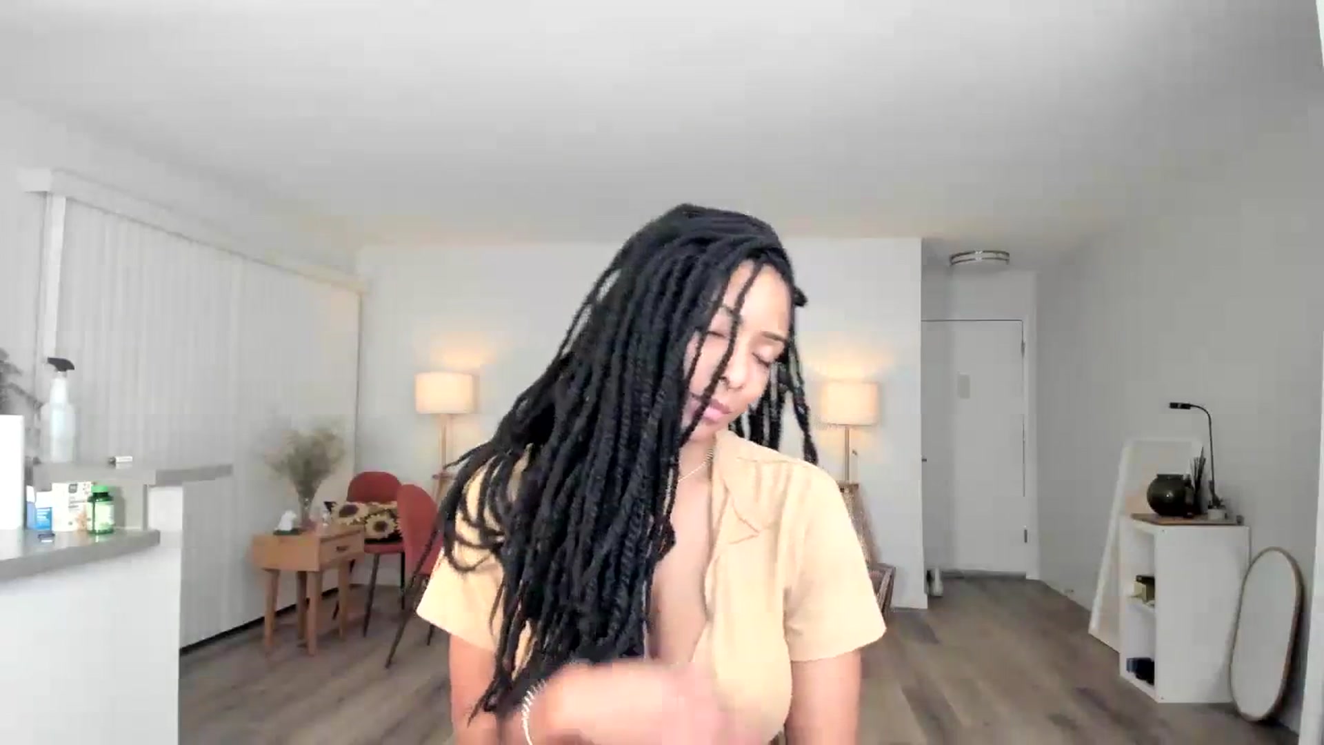 Gallery image thumbnail from Frankiiy_'s myfreecams stream on, 12/14/2023, 09:49 image 4 of 20
