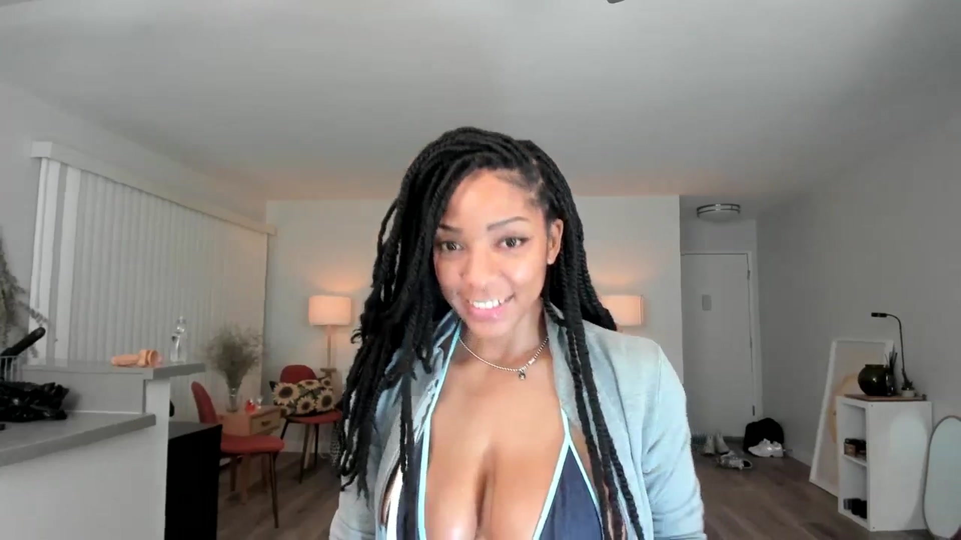 Gallery image thumbnail from Frankiiy_'s myfreecams stream on, 01/05/2024, 06:55 image 15 of 20