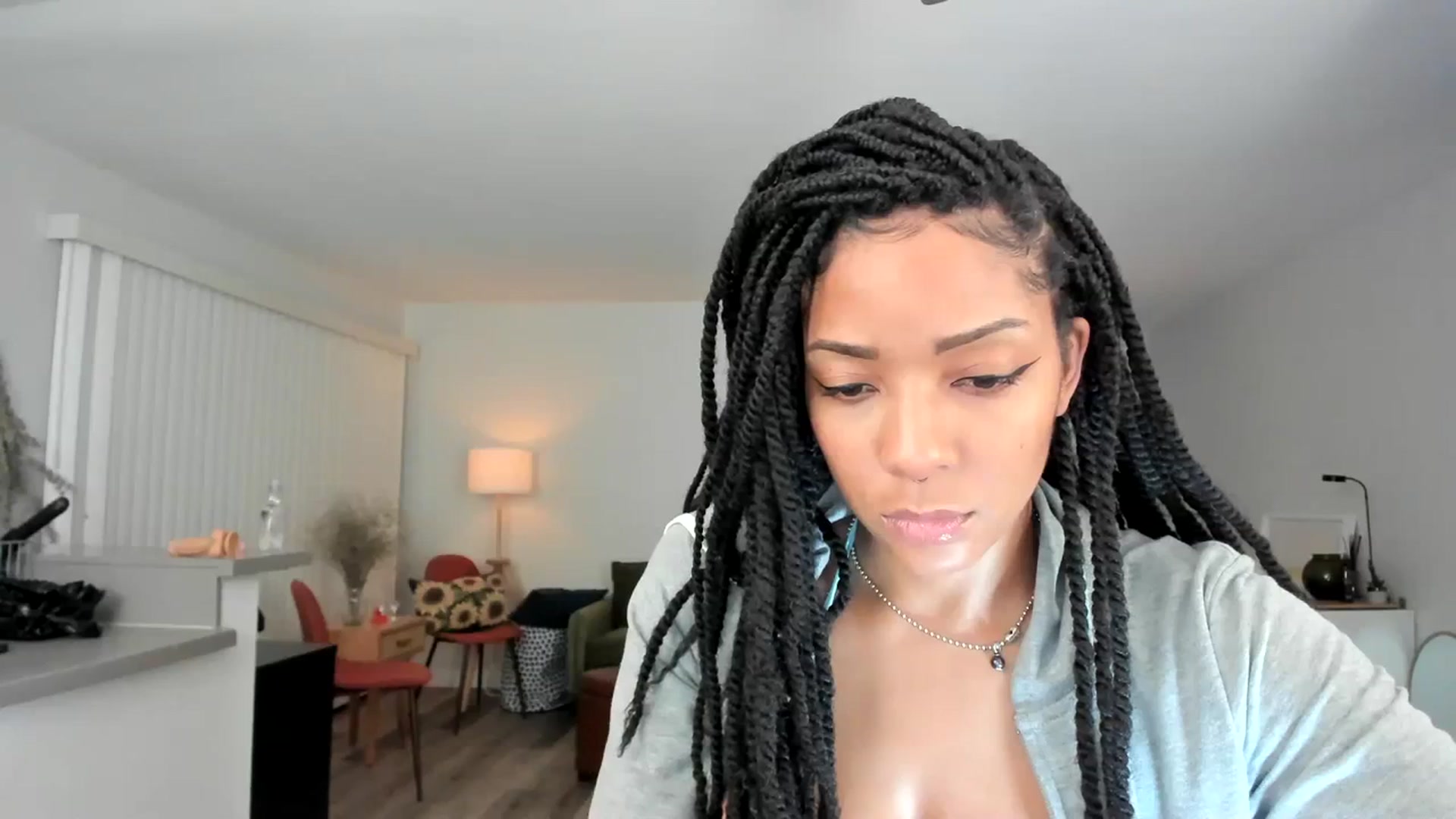Gallery image thumbnail from Frankiiy_'s myfreecams stream on, 01/05/2024, 06:55 image 5 of 20