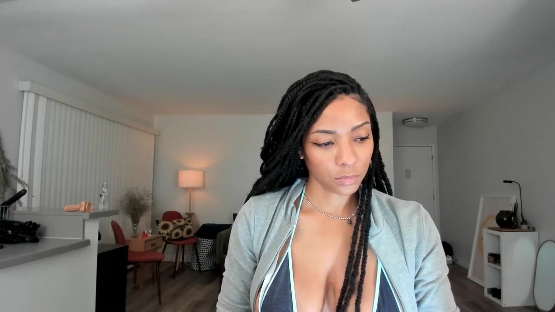 Gallery image thumbnail from Frankiiy_'s myfreecams stream on, 01/05/2024, 06:55 image 12 of 20