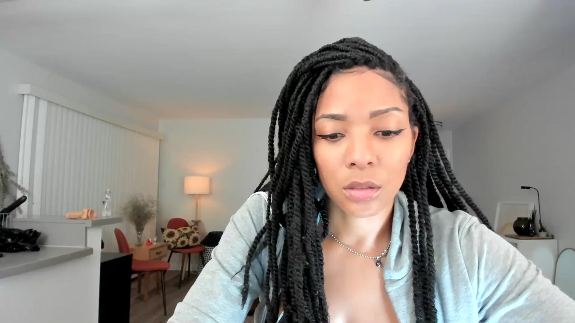 Gallery image thumbnail from Frankiiy_'s myfreecams stream on, 01/05/2024, 06:55 image 6 of 20
