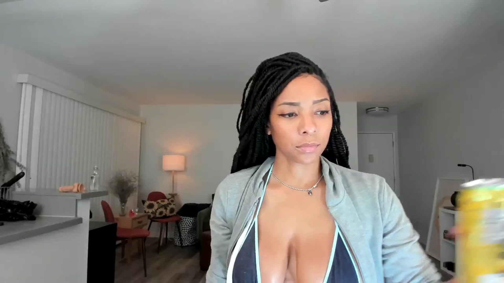 Gallery image thumbnail from Frankiiy_'s myfreecams stream on, 01/05/2024, 06:55 image 9 of 20