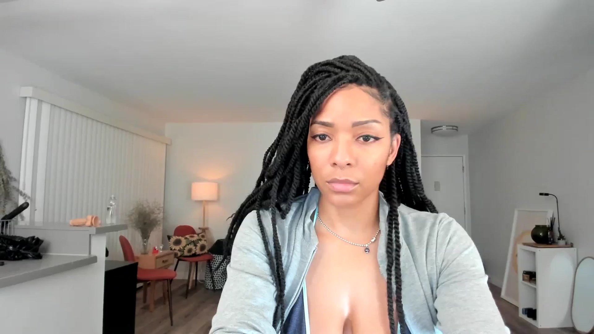 Gallery image thumbnail from Frankiiy_'s myfreecams stream on, 01/05/2024, 06:55 image 10 of 20