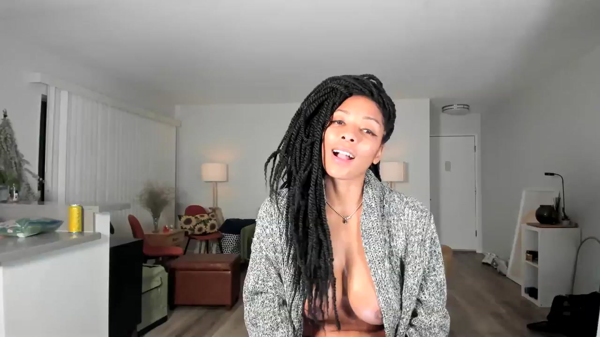 Gallery image thumbnail from Frankiiy_'s myfreecams stream on, 01/11/2024, 09:18 image 13 of 20