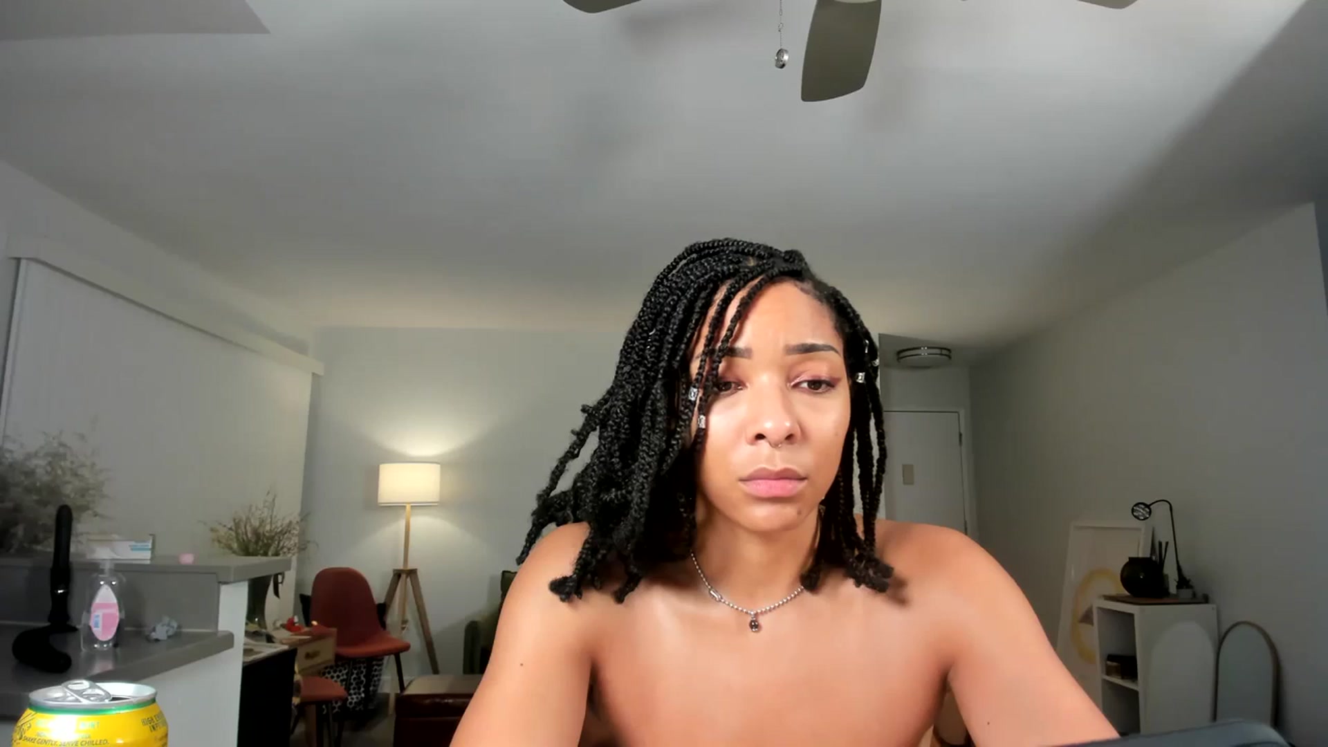 Gallery image thumbnail from Frankiiy_'s myfreecams stream on, 02/01/2024, 11:18 image 17 of 20