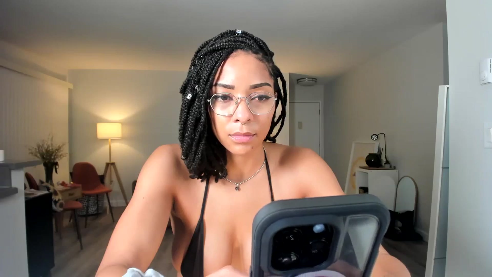 Gallery image thumbnail from Frankiiy_'s myfreecams stream on, 02/02/2024, 09:03 image 11 of 20