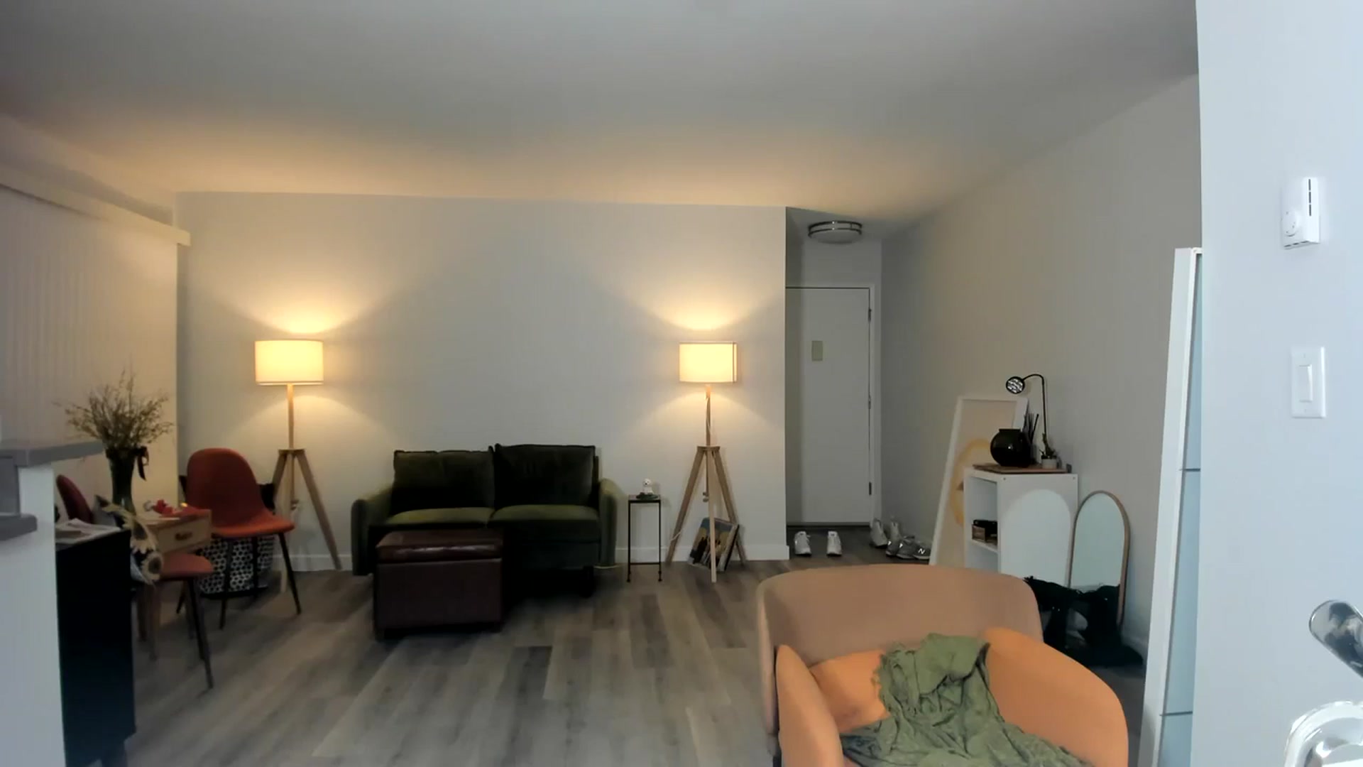 Gallery image thumbnail from Frankiiy_'s myfreecams stream on, 02/02/2024, 12:08 image 18 of 20