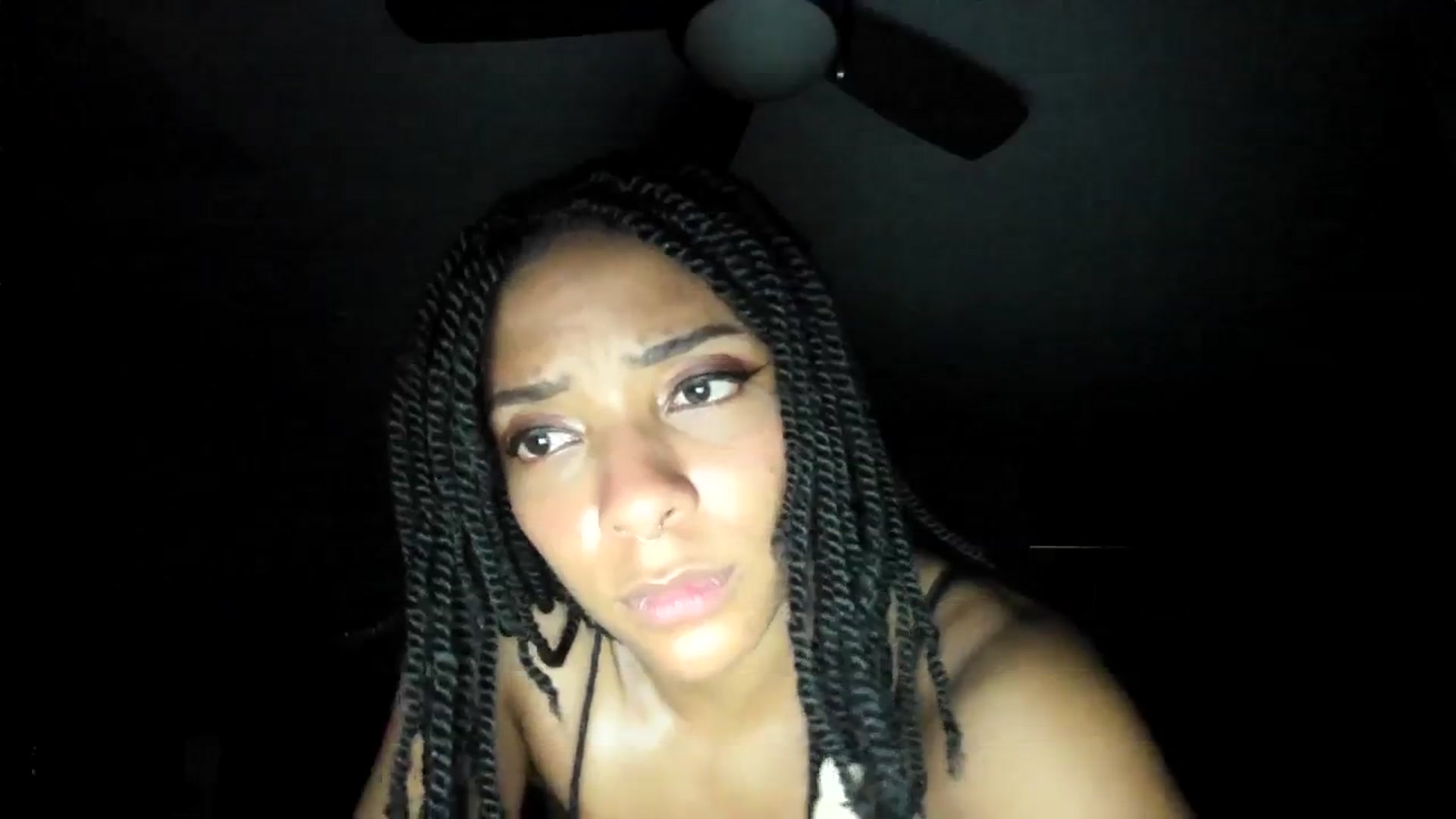 Gallery image thumbnail from Frankiiy_'s myfreecams stream on, 03/28/2024, 09:30 image 20 of 20