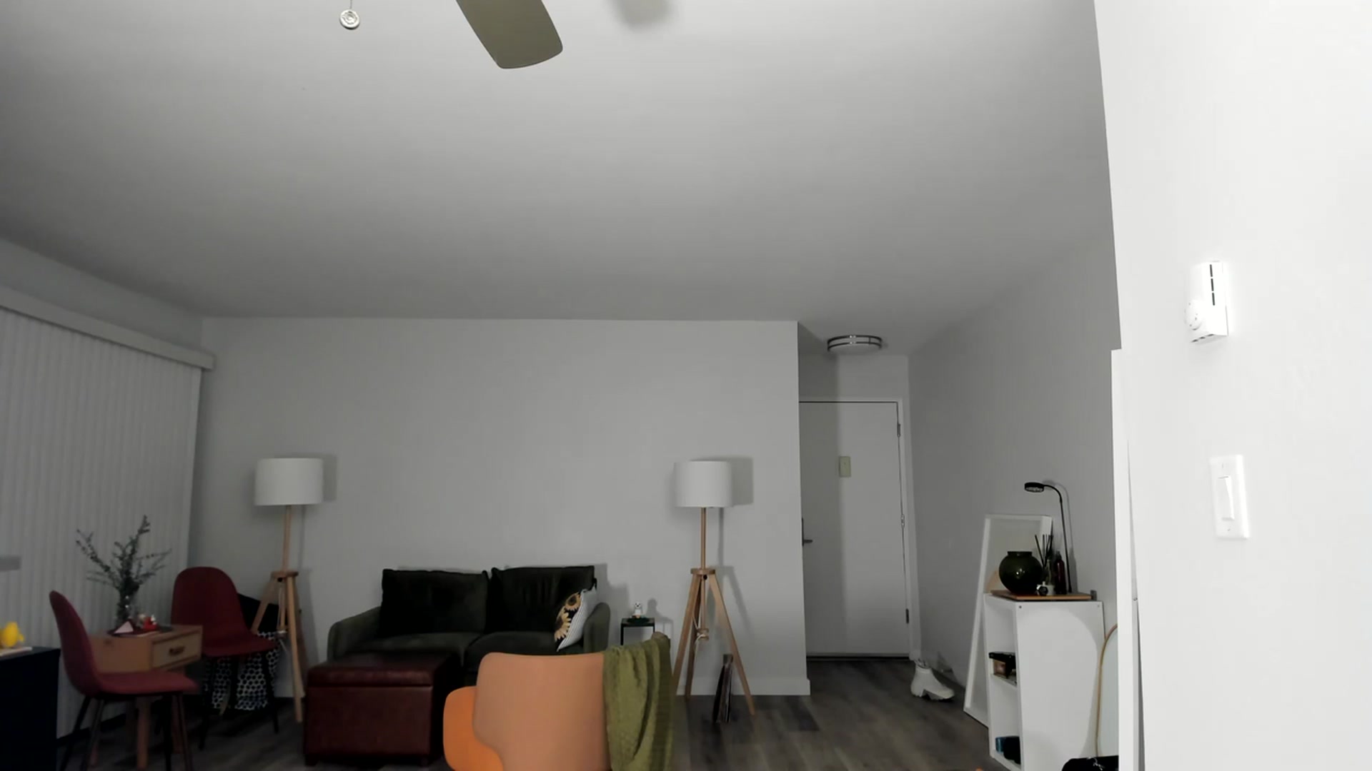 Gallery image thumbnail from Frankiiy_'s myfreecams stream on, 04/11/2024, 09:08 image 1 of 20