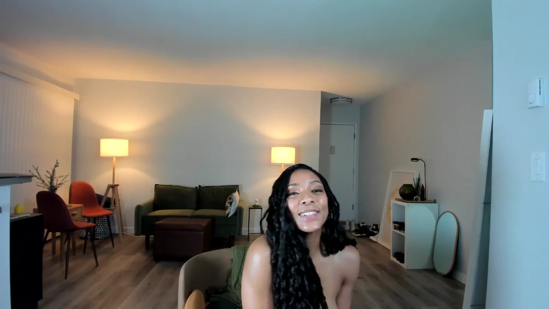 Gallery image thumbnail from Frankiiy_'s myfreecams stream on, 05/15/2024, 07:41 image 13 of 20