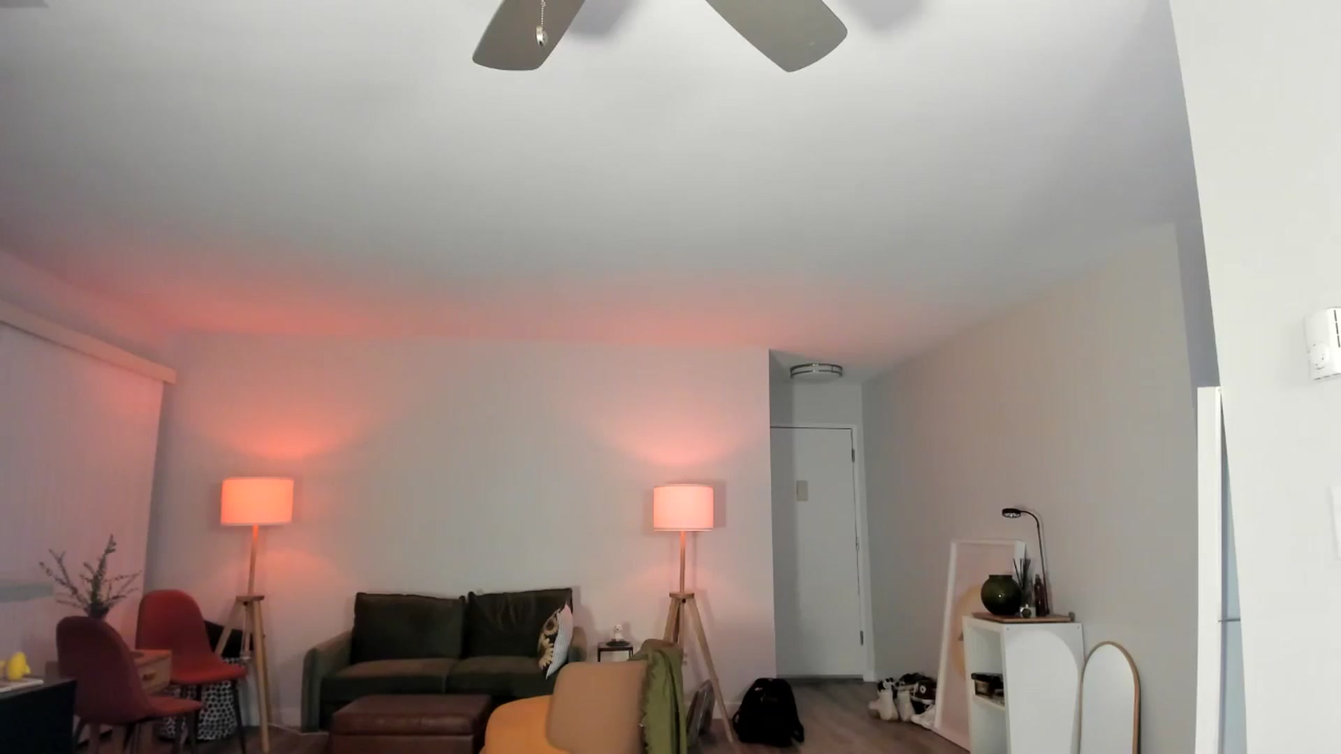 Gallery image thumbnail from Frankiiy_'s myfreecams stream on, 05/16/2024, 08:01 image 12 of 20