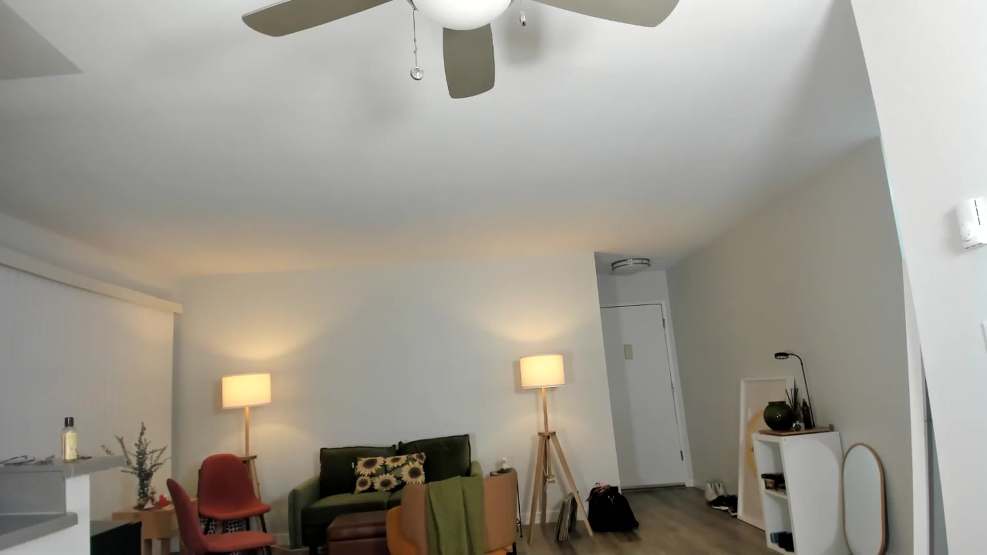 Gallery image thumbnail from Frankiiy_'s myfreecams stream on, 05/23/2024, 10:30 image 13 of 20