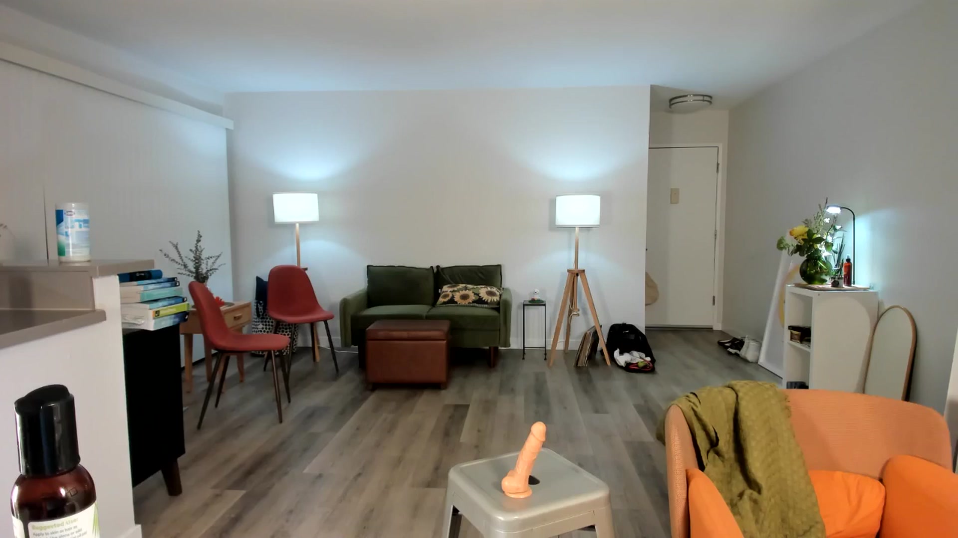 Gallery image thumbnail from Frankiiy_'s myfreecams stream on, 06/13/2024, 08:14 image 1 of 20