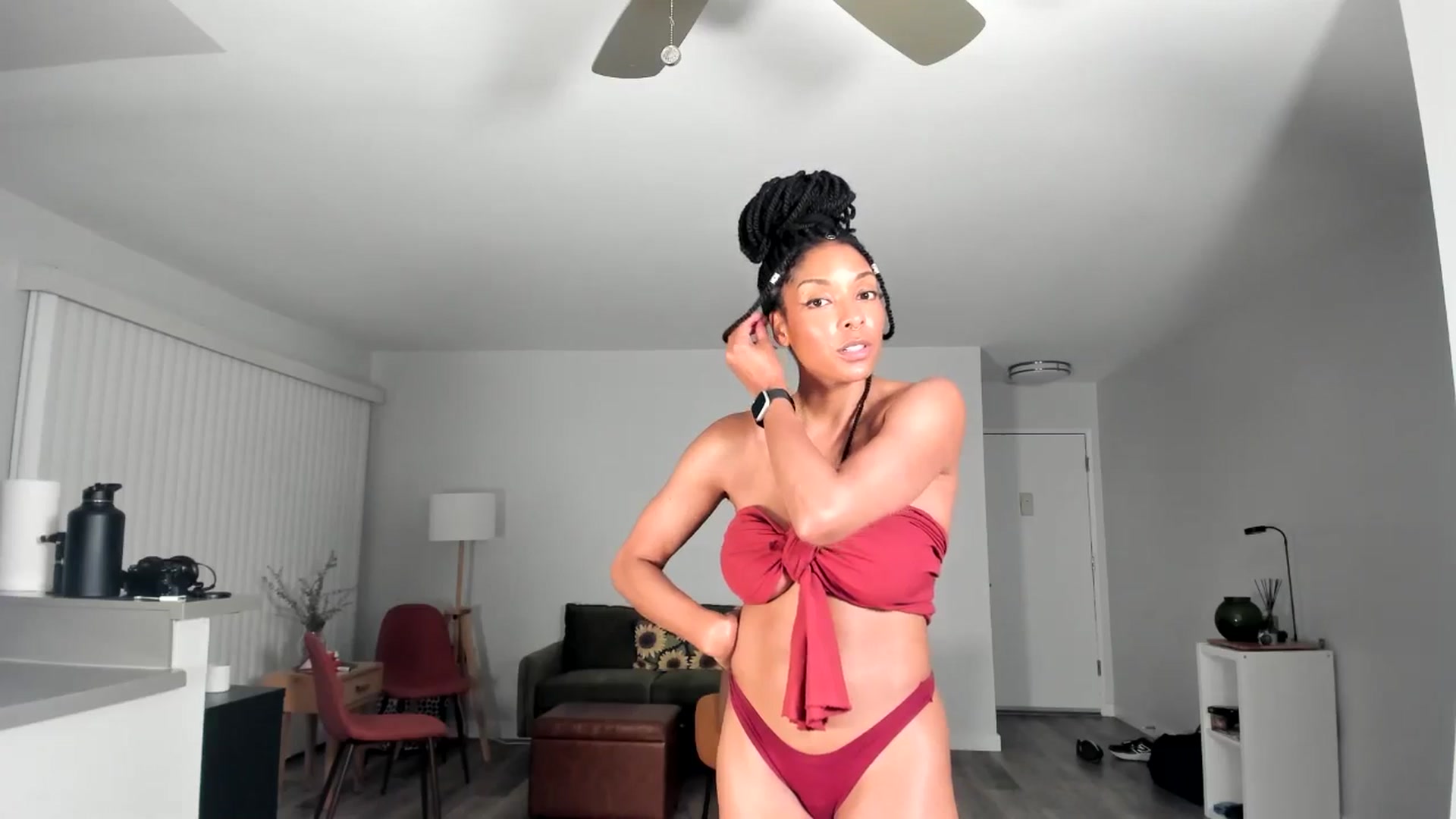 Gallery image thumbnail from Frankiiy_'s myfreecams stream on, 07/11/2024, 08:47 image 9 of 20
