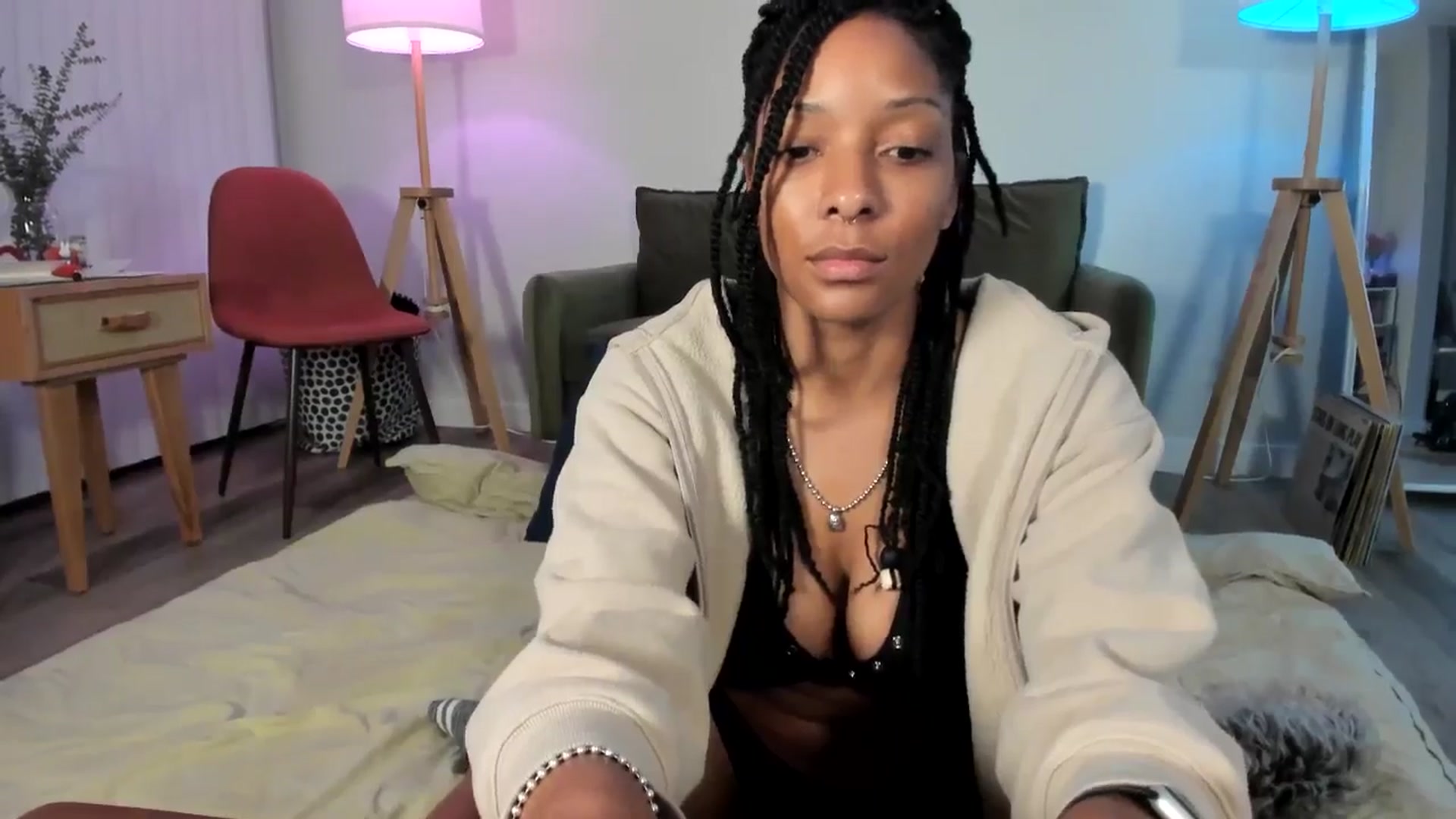 Gallery image thumbnail from Frankiiy_'s myfreecams stream on, 07/29/2024, 05:58 image 6 of 20