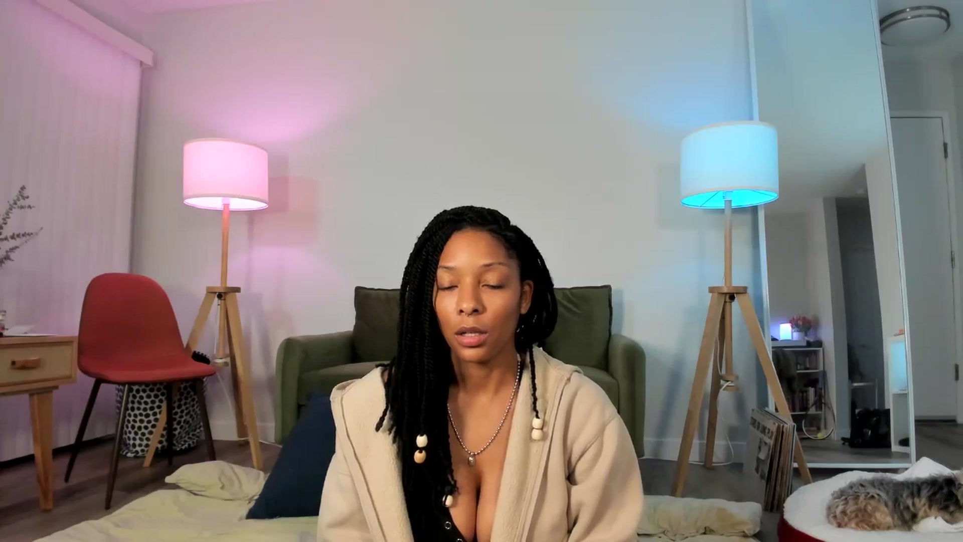 Gallery image thumbnail from Frankiiy_'s myfreecams stream on, 07/29/2024, 07:35 image 13 of 20
