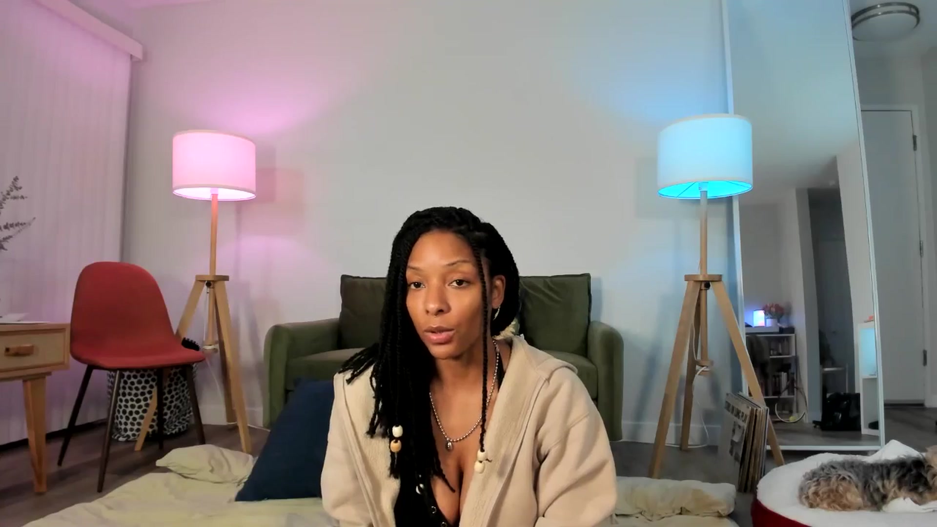 Gallery image thumbnail from Frankiiy_'s myfreecams stream on, 07/29/2024, 07:35 image 10 of 20
