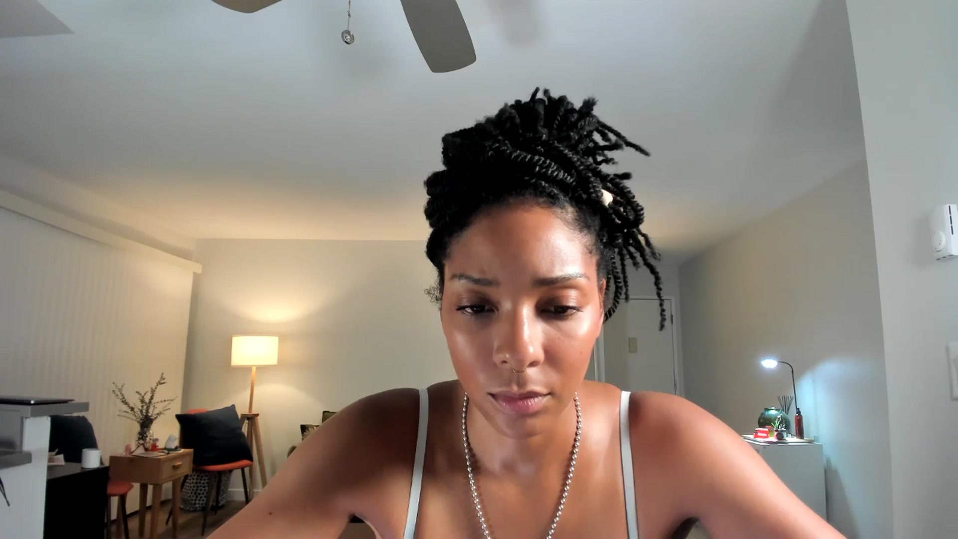 Gallery image thumbnail from Frankiiy_'s myfreecams stream on, 08/06/2024, 07:22 image 10 of 20