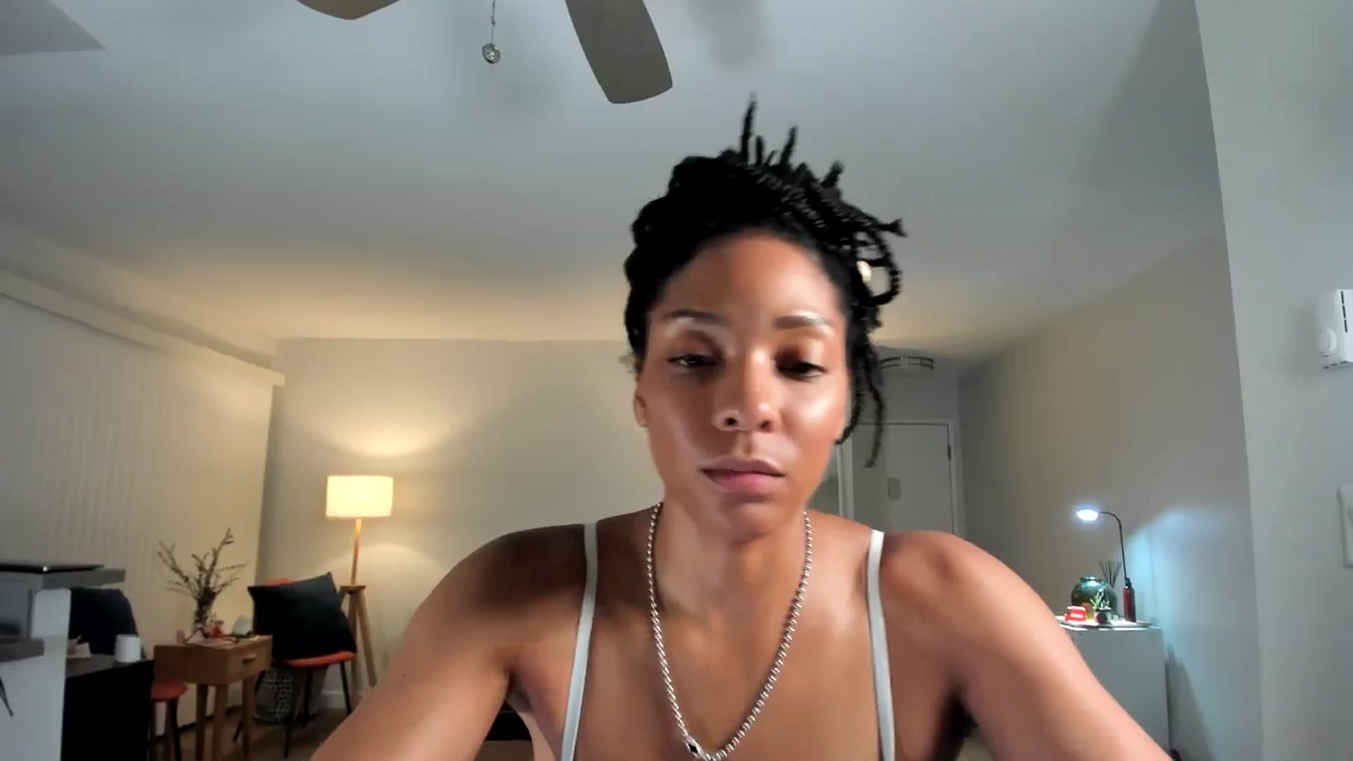 Gallery image thumbnail from Frankiiy_'s myfreecams stream on, 08/06/2024, 07:22 image 11 of 20
