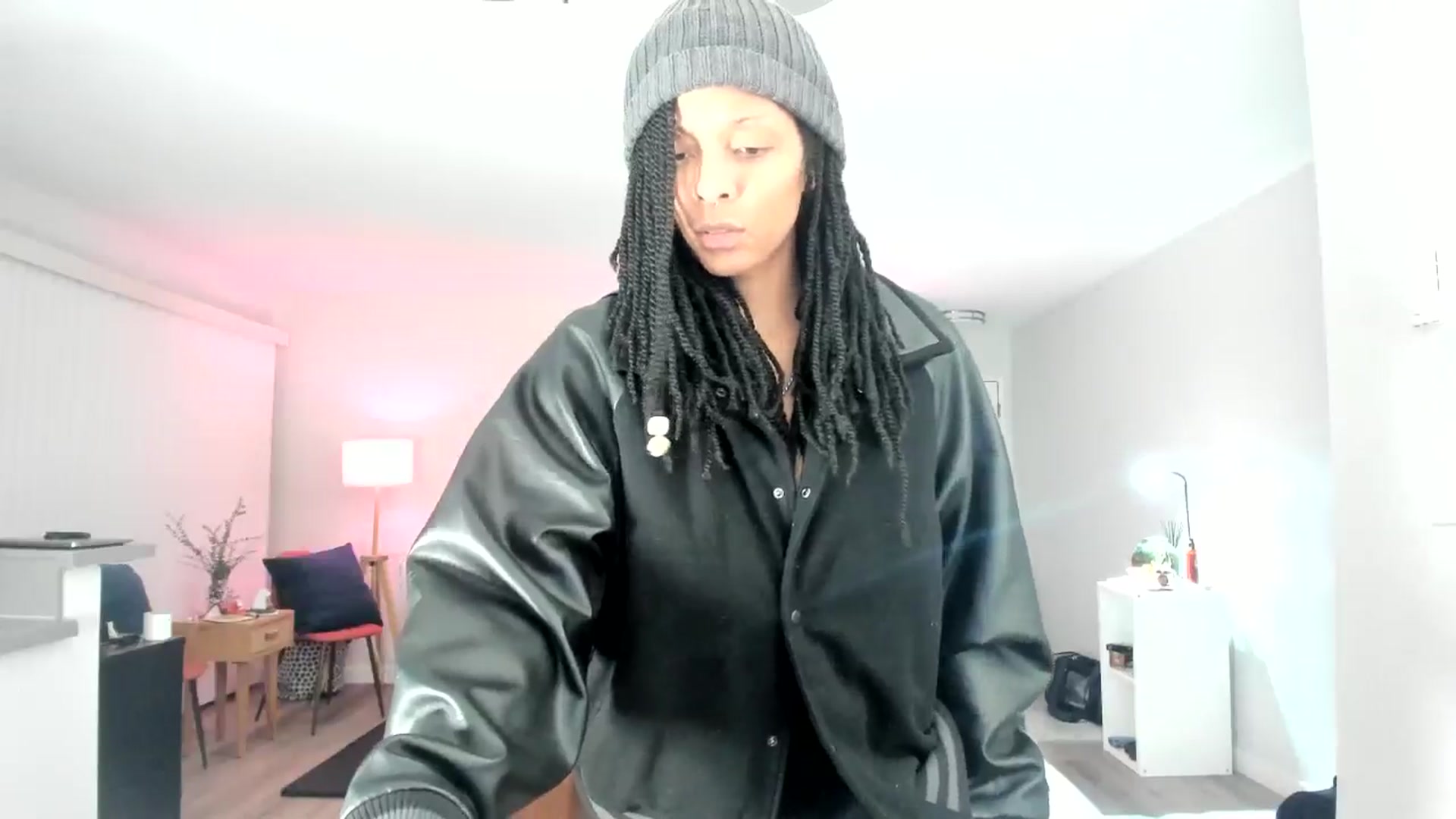 Gallery image thumbnail from Frankiiy_'s myfreecams stream on, 08/08/2024, 06:43 image 14 of 20