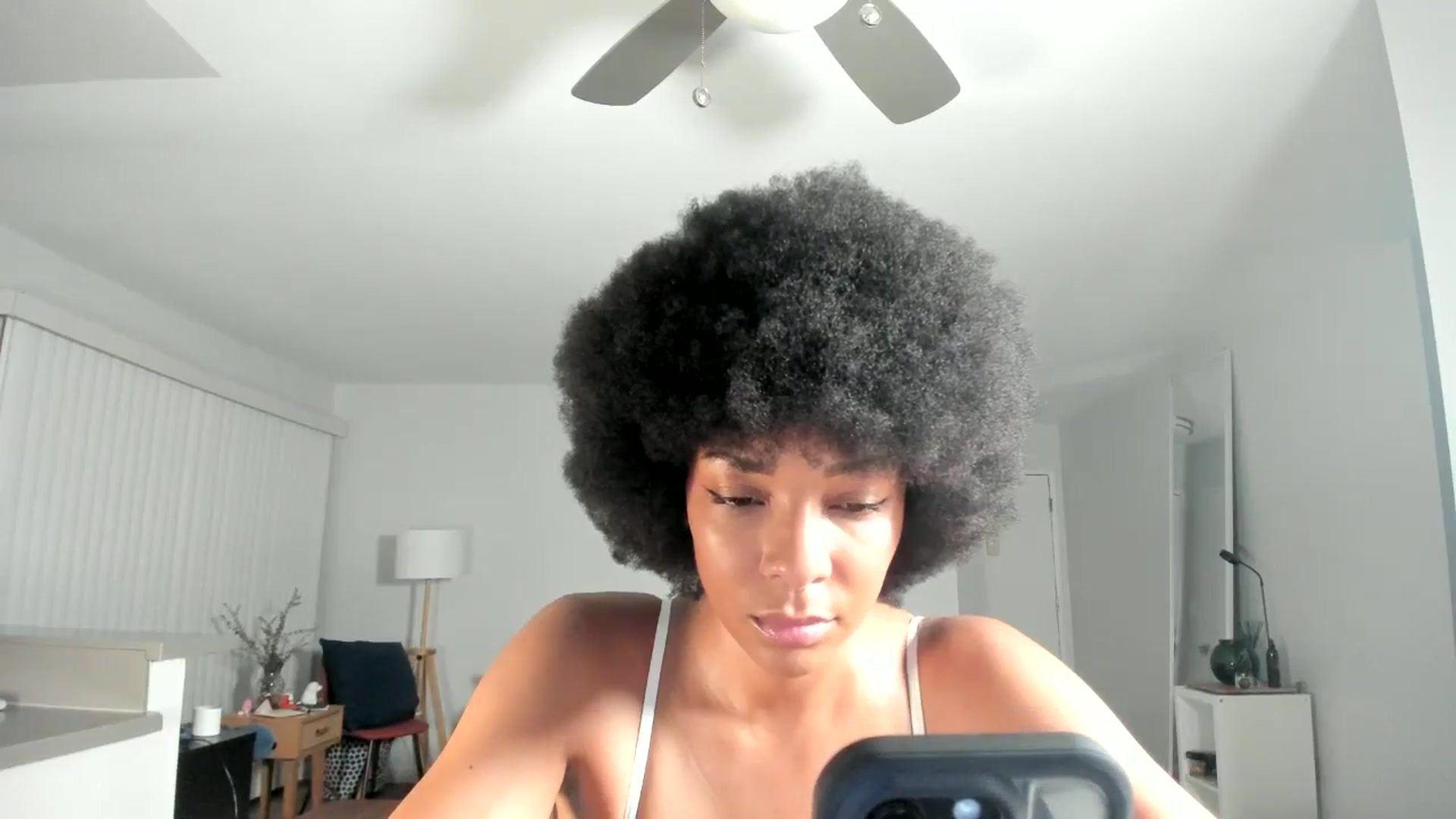 Gallery image thumbnail from Frankiiy_'s myfreecams stream on, 08/15/2024, 05:50 image 5 of 20