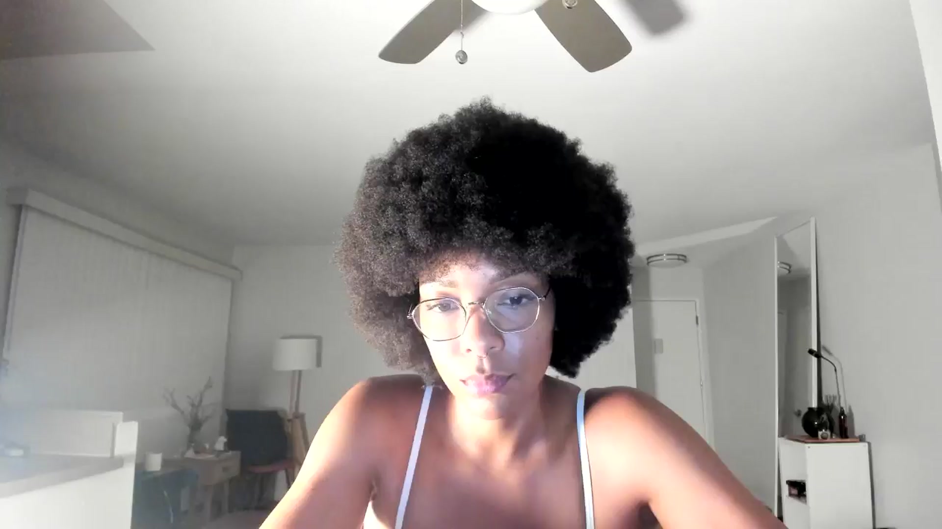 Gallery image thumbnail from Frankiiy_'s myfreecams stream on, 08/15/2024, 05:50 image 3 of 20